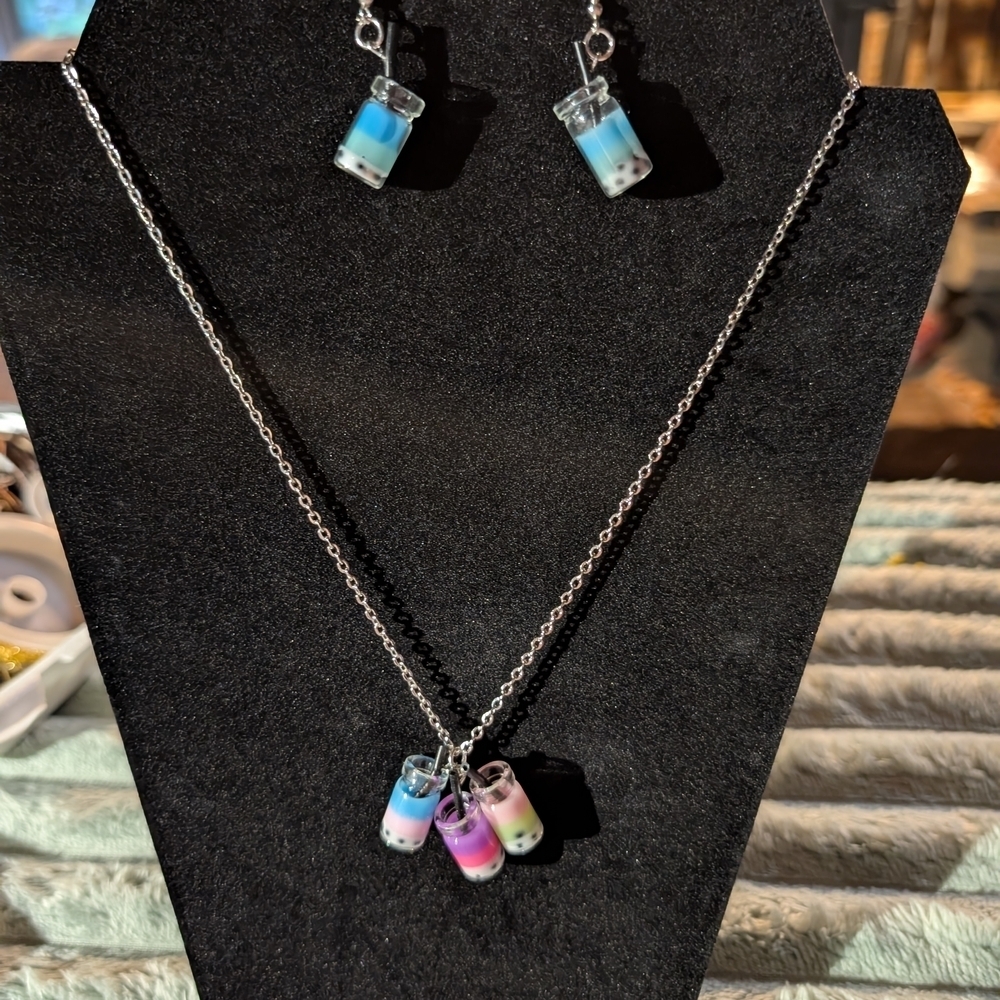 Summer Slushies on 20 Inch Silver Chain and Earring Set - Picture 2 of 4